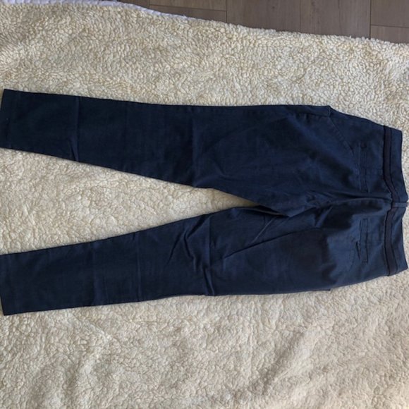 FASHION STYLE - Picture 4 of 4